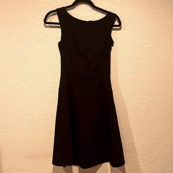 black work dress h&m And Gray Office Size 8 blend weave with a slight sheen Ladies - Black Twist-Detail Dress